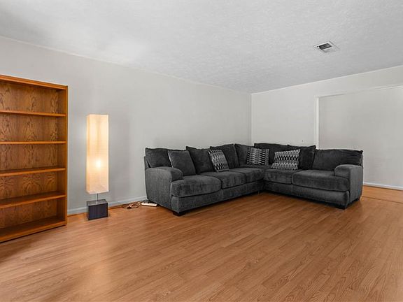 5th image of 2390 Lawrenceville Hwy Unit E