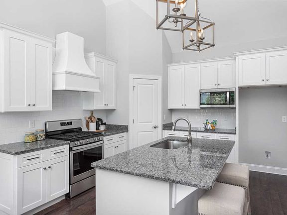 5th image of 555 Alston Dr #69