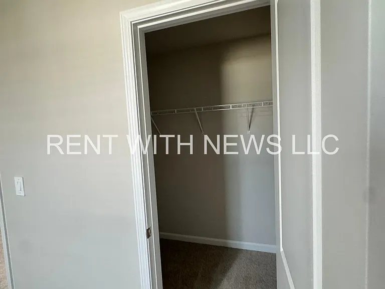 649 White Birch Ln — Photo 26