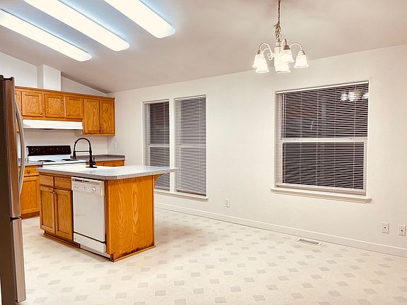 5th image of 9532 NE Myren Ln