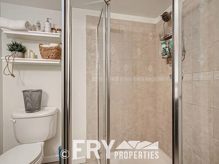 8523 Union Cir — Photo 25