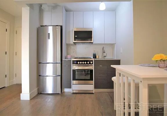 5th image of 1337 Nostrand Ave #B4