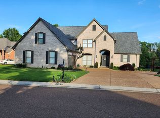 9889 Windward Slope Dr, Lakeland, TN 38002