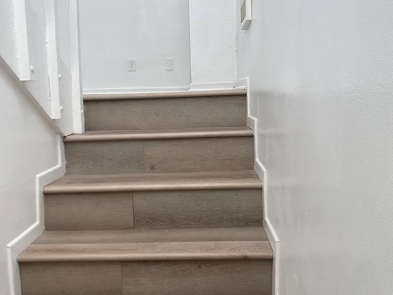 15 Ironsides St #4 — Photo 10