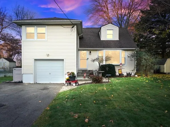 261 Cottage Road, Valley Cottage, NY 10989