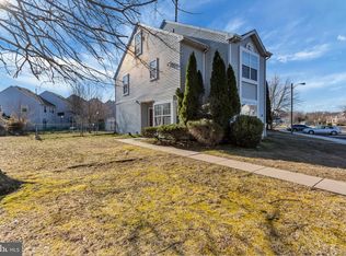 440 Longfellow Dr, Williamstown, NJ 08094