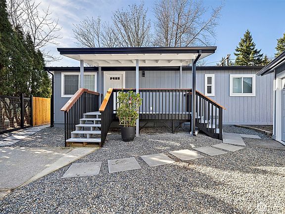 2nd image of 19309 127th Avenue NE