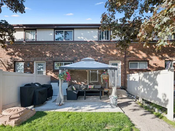 80 Burns Dr #18, Guelph, ON N1H 6V9