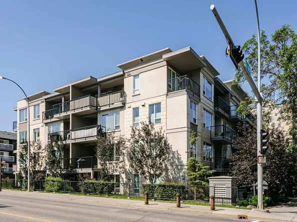 9907 91st Ave NW #208, Edmonton, AB T6E 2T7