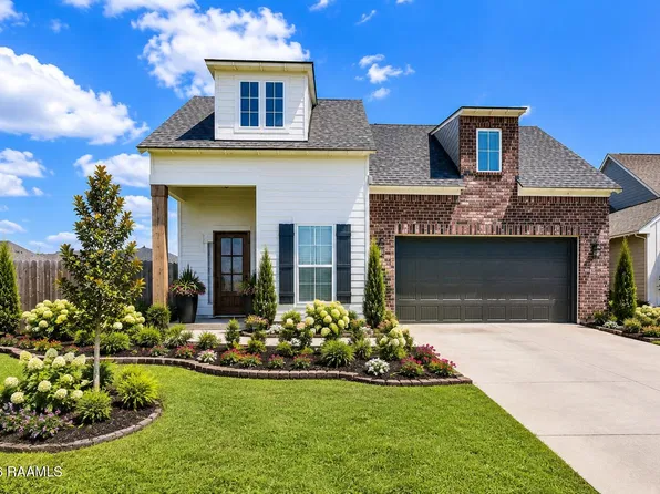 108 Amsterdam Ave, Youngsville, LA 70592