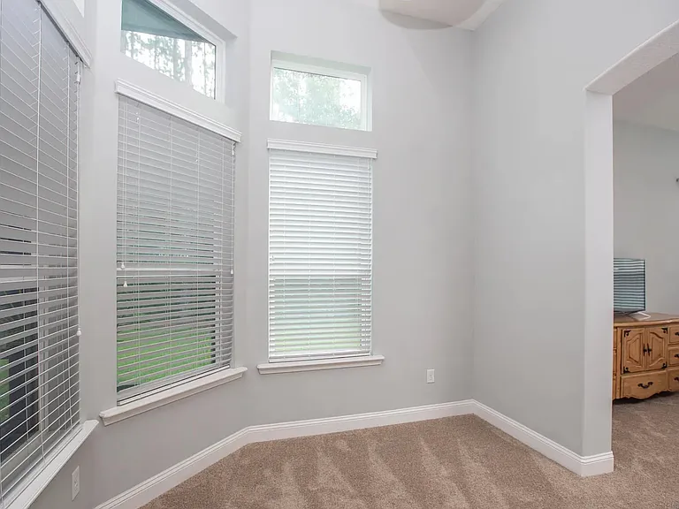 148 Woodcross Dr — Photo 16