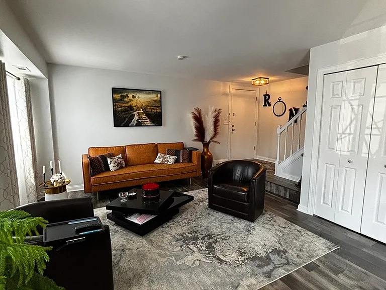 353 S Whispering Hills Dr #B — Photo 6