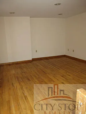 Rented by City Stop Realty | media 27