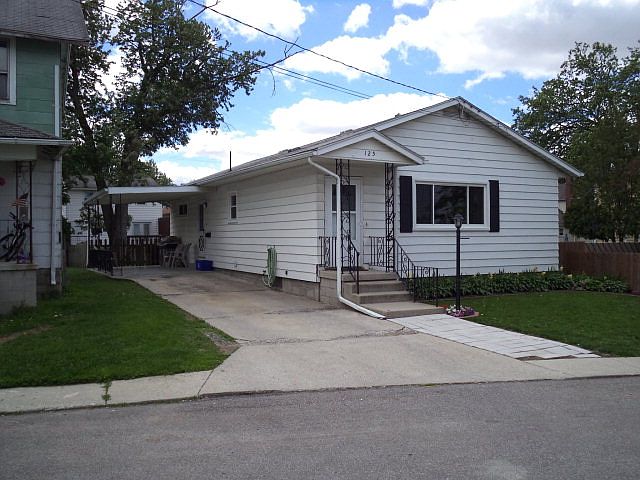 1st image of 125 Curtis Ct