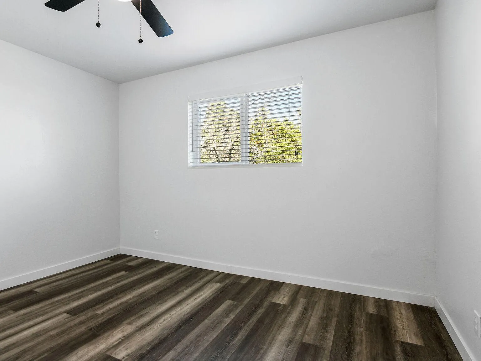 2 bed, 850 sqft, $1,745 — Photo 4