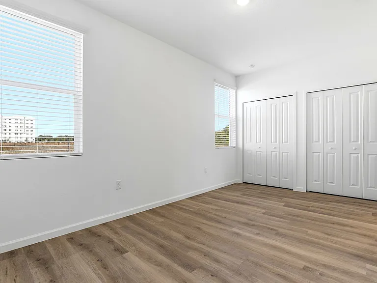 Venture Apartments — Photo 27