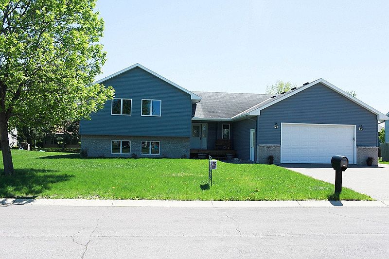 1st image of 117 Thissen Ct