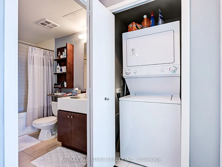 10 Navy Wharf Ct #2307 — Photo 11