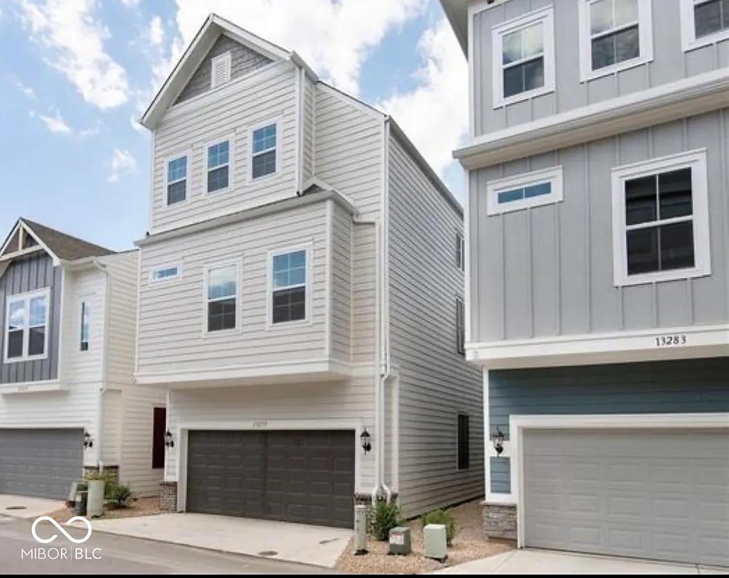 3 bed, 2.5 bath, 2793 sqft, $3,000 — Photo 4