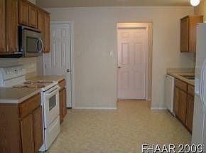 4th image of 5208 Yellow Pine Ct