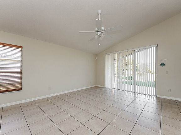 3rd image of 3111 Turret Dr