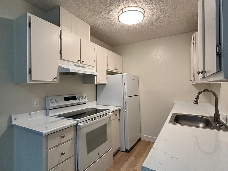14 Highland Ave #2 — Photo 3