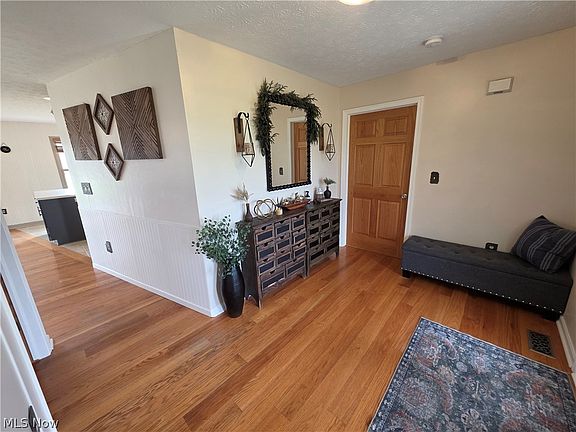 5th image of 8566 Chatham Rd