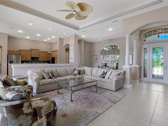 3rd image of 23045 Shady Knoll Dr