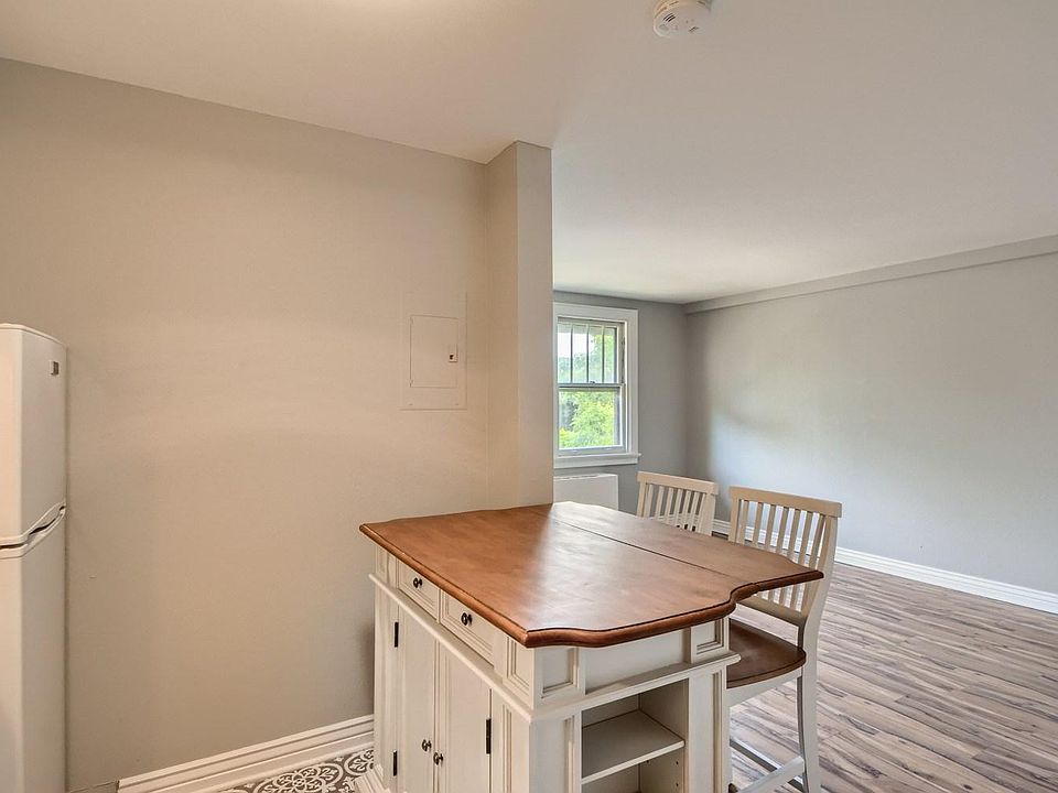 1st image of 2101 S Josephine St APT 206