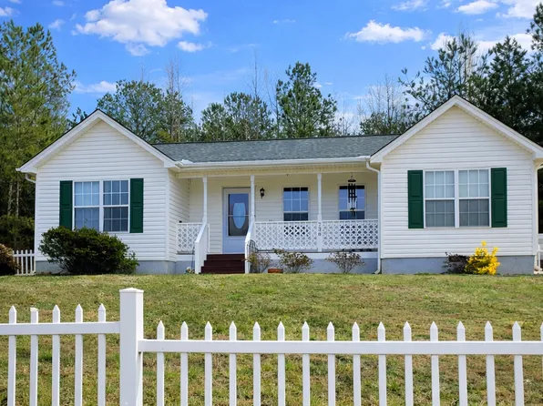 736 Rodgers Rd, Seneca, SC 29678