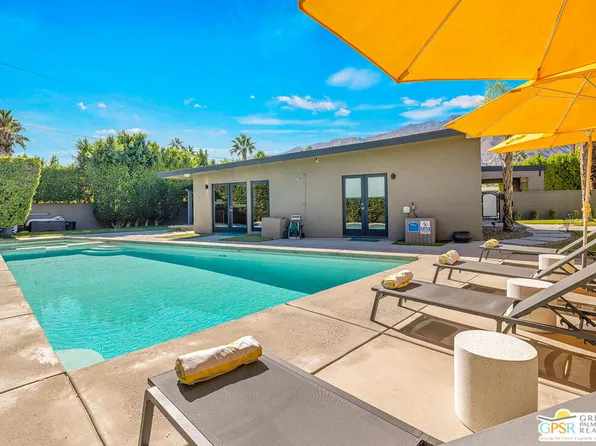 1111 E Tachevah Dr, Palm Springs, CA 92262