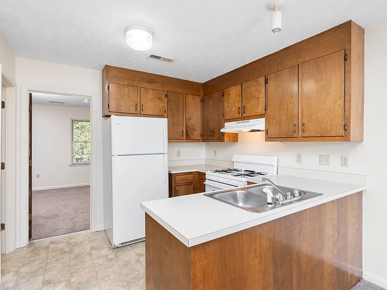 815 Western Rd #4 — Photo 7