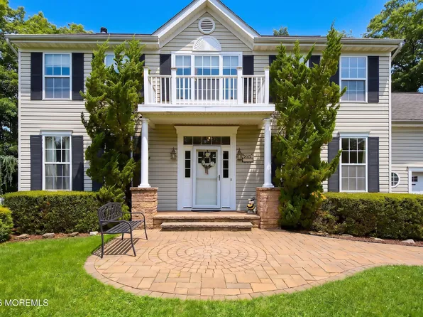 19 Goldfinch Road, Jackson, NJ 08527