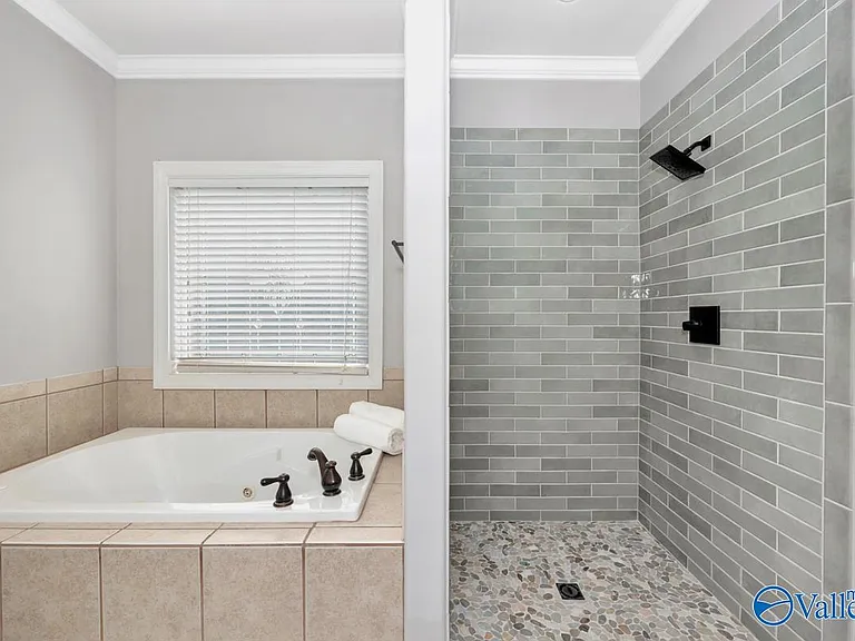 108 Blackwood Dr — Photo 35