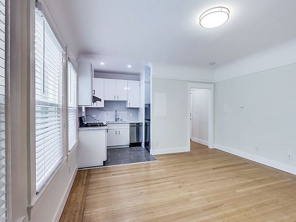 3rd image of 430 Baker St #7