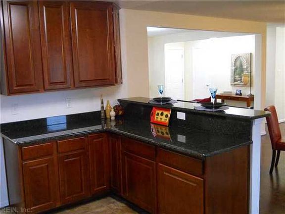 3rd image of 1116 Ginger Cres
