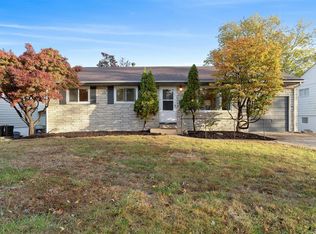 7101 General Sherman Ln, Saint Louis, MO