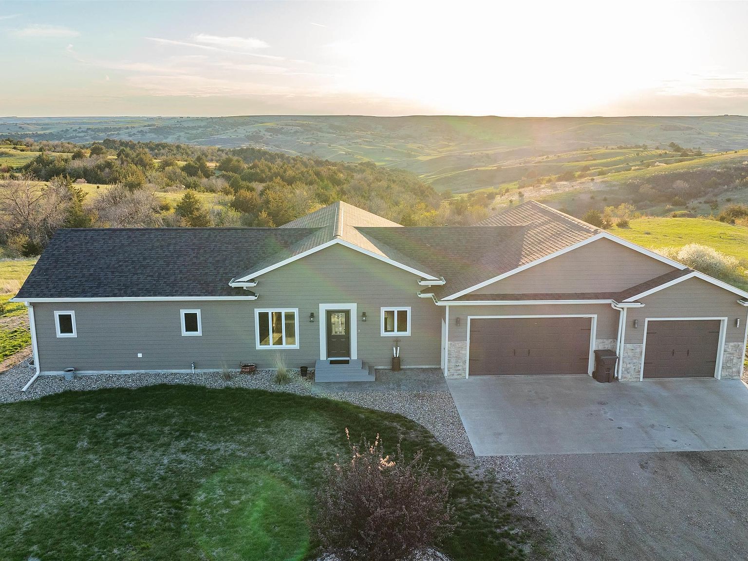 100 Ashton Ln, SD 57365 MLS 22403000 Zillow