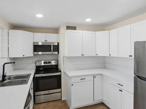 1846 W Caravelle Rd, Tucson, AZ 85713