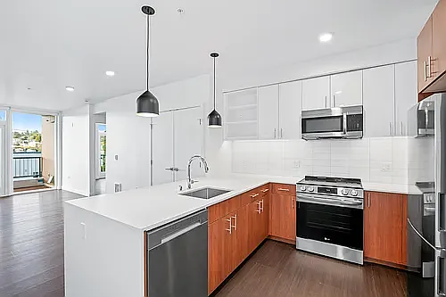 Flow Eastlake Apartments — Photo 52