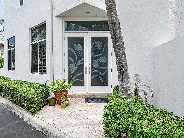 2115 S Ocean Blvd #14 — Photo 4