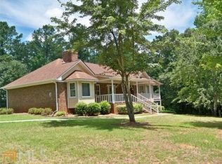 402 Weldon Lake Rd, Milner, GA 30257
