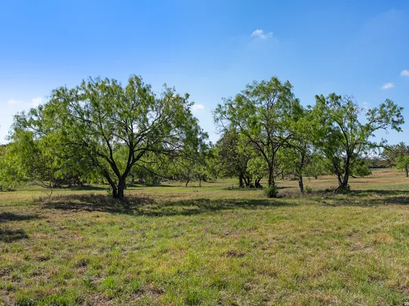 0017 Clearwater, Comfort, TX 78013