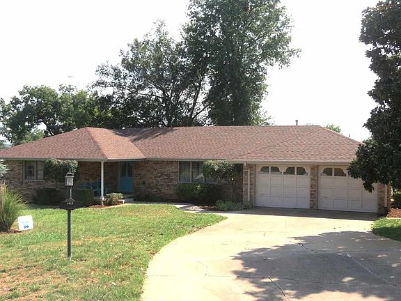 2nd image of 4813 Crestview Ct