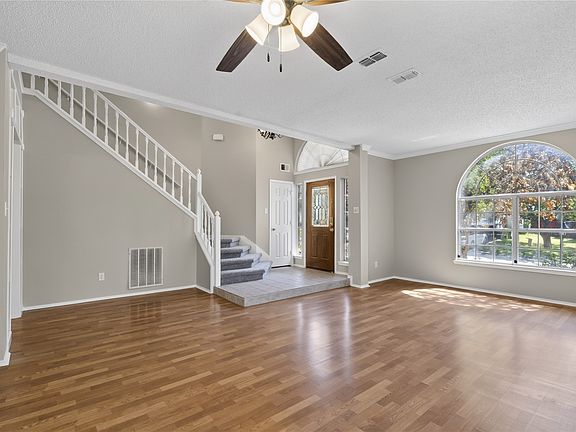 4th image of 2201 Brooklake St W