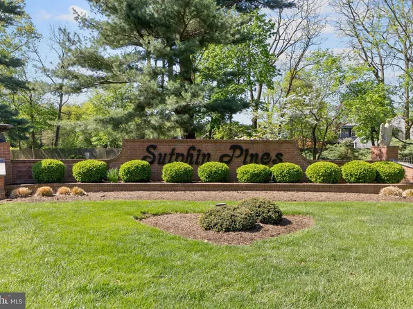 90 Sutphin Pnes, Yardley, PA 19067