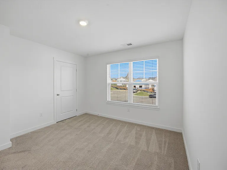 7740 Belhaven Ln — Photo 18