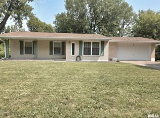 1246 Curtis Creek Rd, Quincy, IL 62301