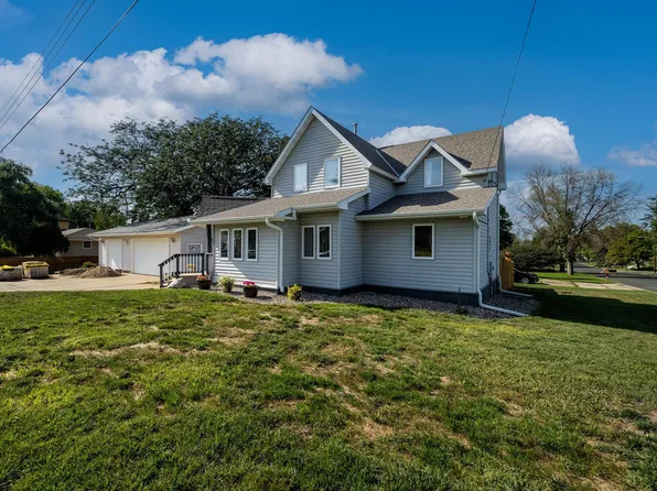 424 E Court St, Belle Plaine, MN 56011