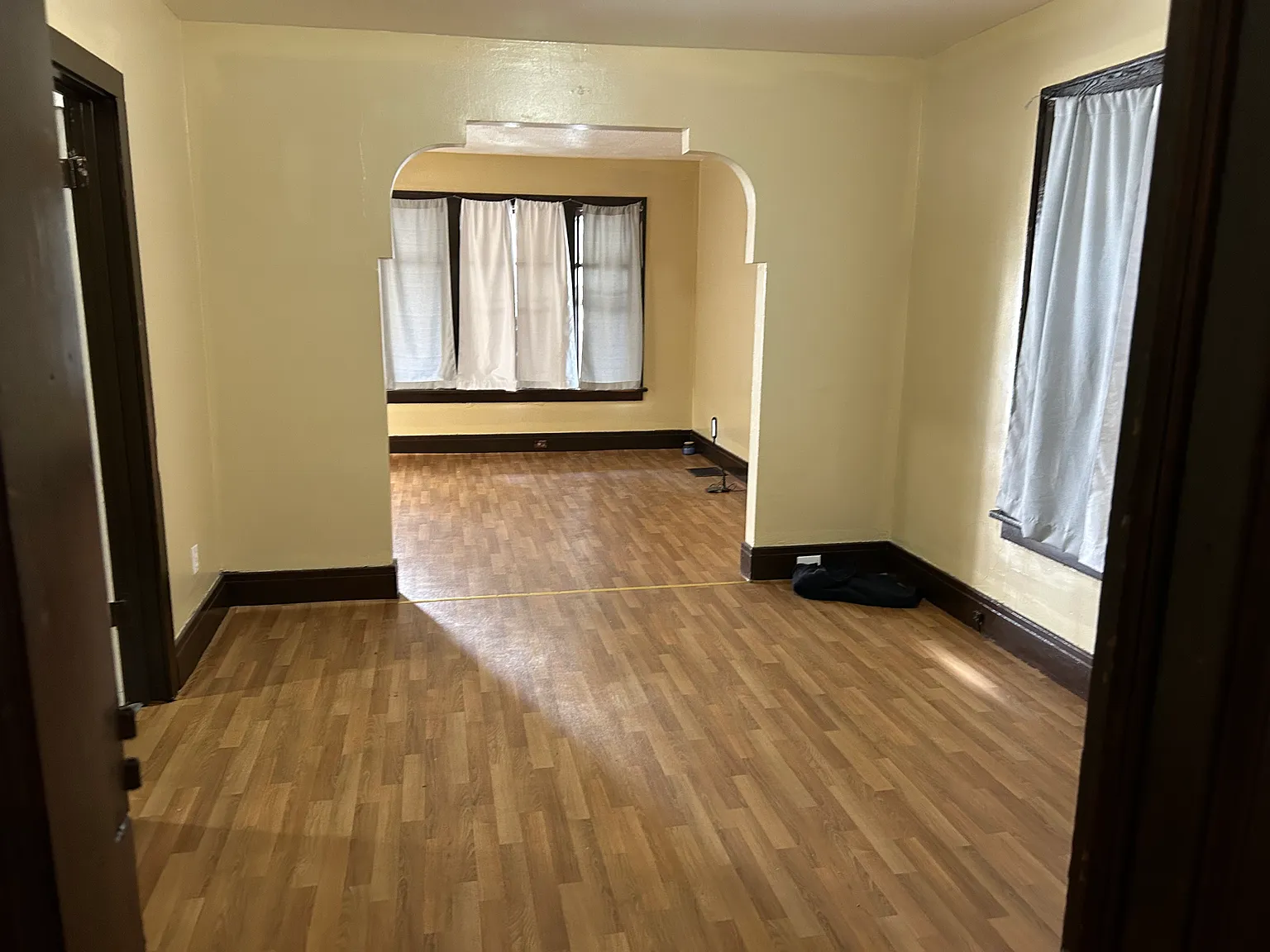 2 bed, 950 sqft, $1,000 — Photo 1